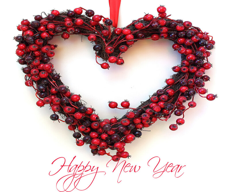 Heart-shaped Berry Wreath — Red