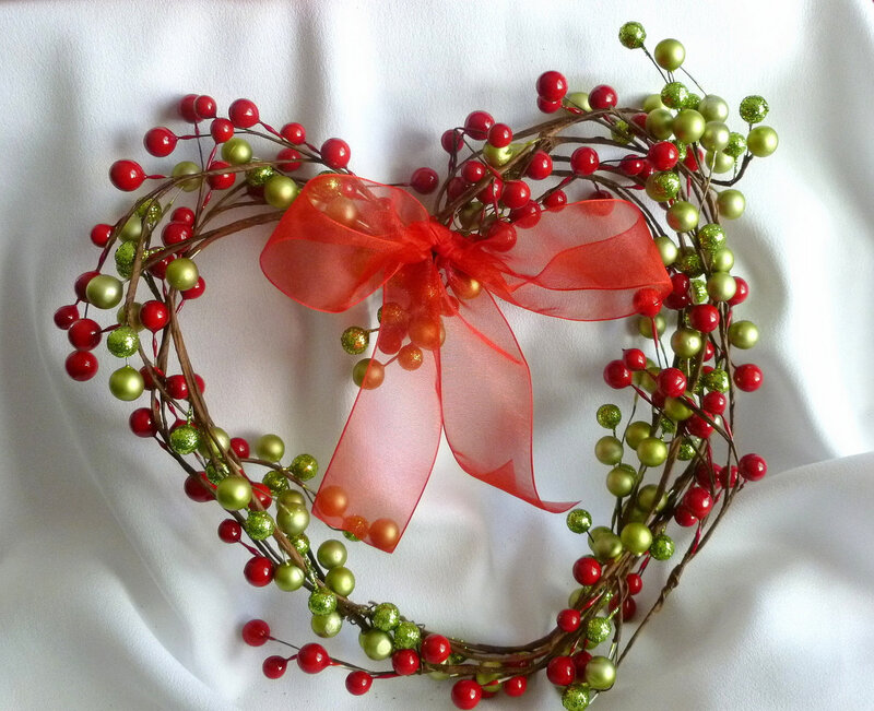 Heart-shaped Berry Wreath