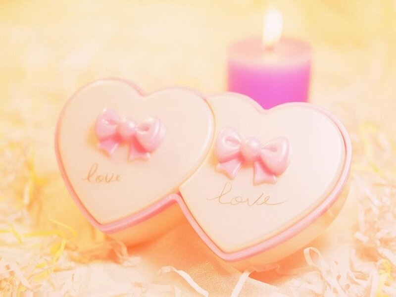 Heart-shaped Boxes — Pink, Romantic