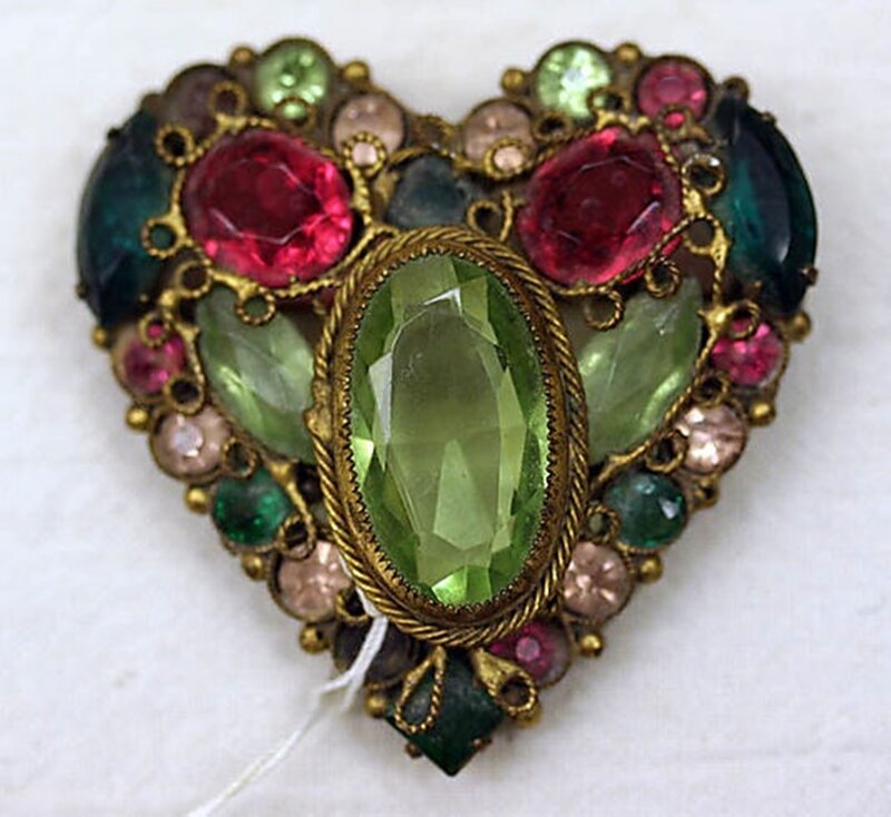 Heart-shaped Brooch — Green