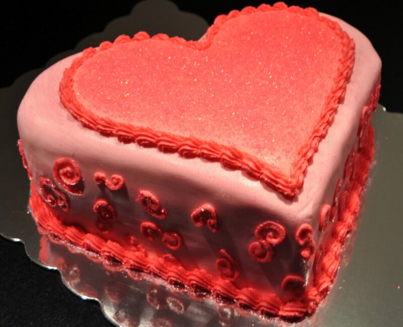 Heart-shaped Cake — Pink