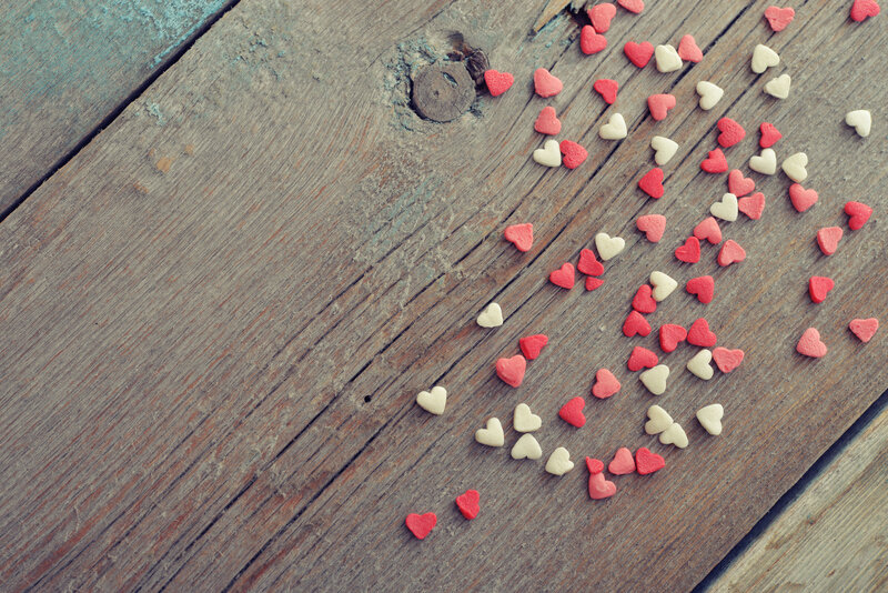 Heart-shaped Candies — Red, Calm