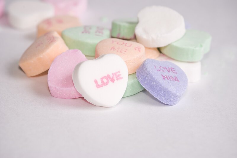 Heart-shaped Candies — White, Calm