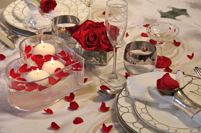 Heart-shaped Candle Holder — White