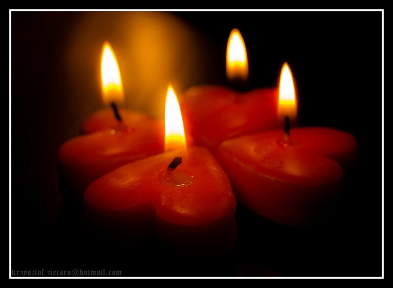 Heart-shaped Candles — Red, Intimate