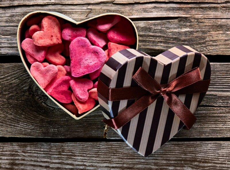Heart-shaped Candy Box — Brown