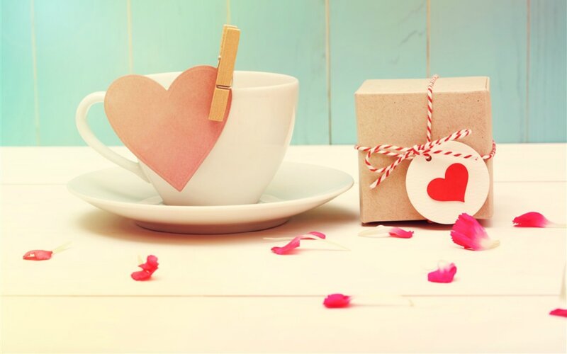 Heart-shaped Card and Gift Box