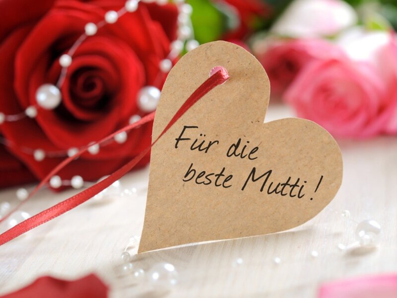 Heart-shaped Card with Roses — Red, Romantic