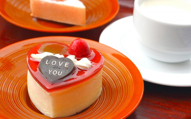 Heart-shaped Cheesecake