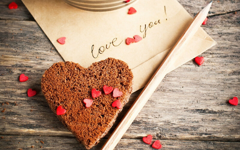 Heart-shaped Chocolate Cake — Brown, Romantic, Photograph, Note