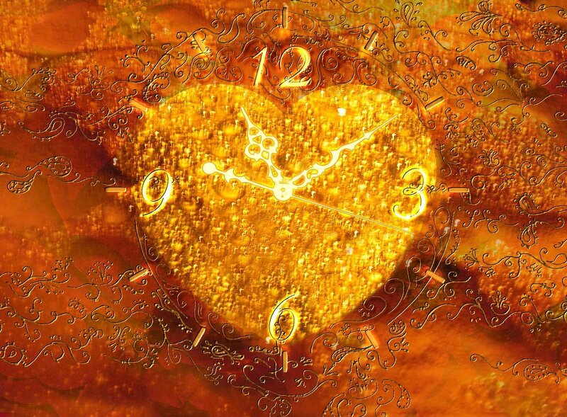 heart-shaped clock with golden texture