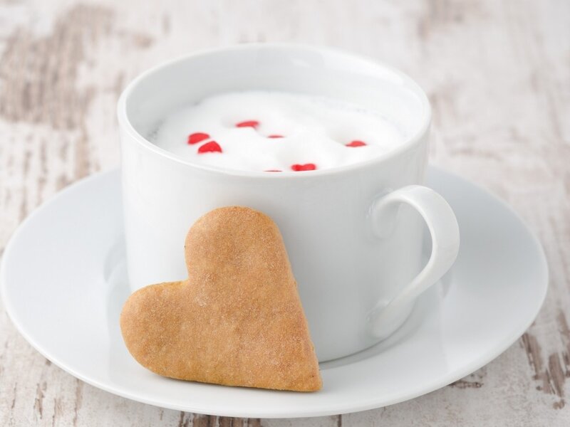 Heart-shaped Cookie with Coffee — White