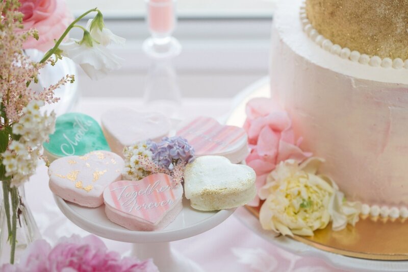 Heart-shaped Cookies on Stand — Pink