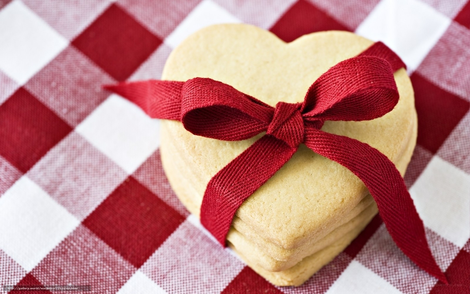heart-shaped cookies with ribbon