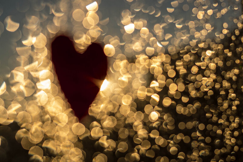 Heart-shaped Cutout — Gold
