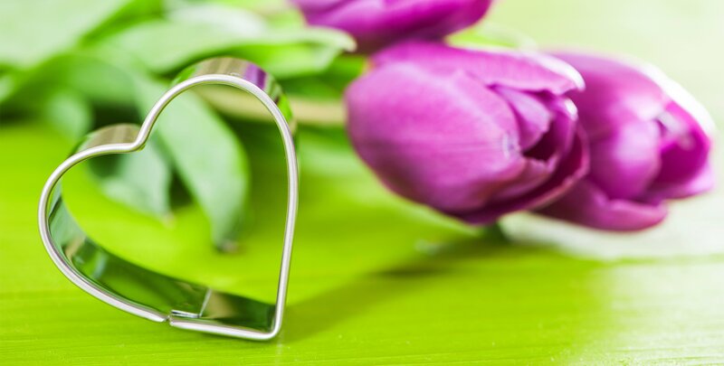 Heart-shaped Cutter with Tulips