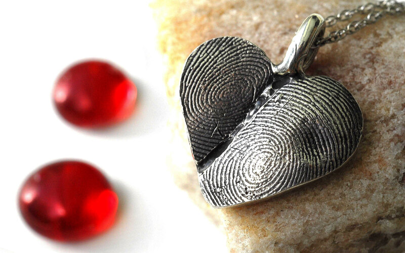 Heart-shaped Fingerprint Pendant — Silver