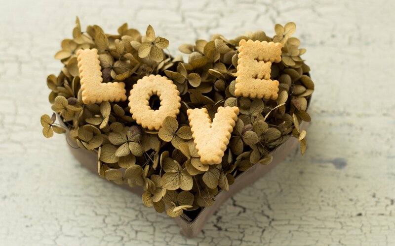 Heart-shaped Flower Arrangement — Brown