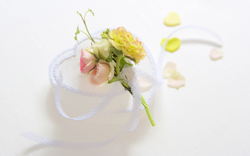 Heart-shaped Flower Arrangement — White