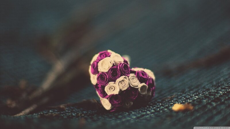 Heart-shaped Flower Bouquet — Purple, Calm