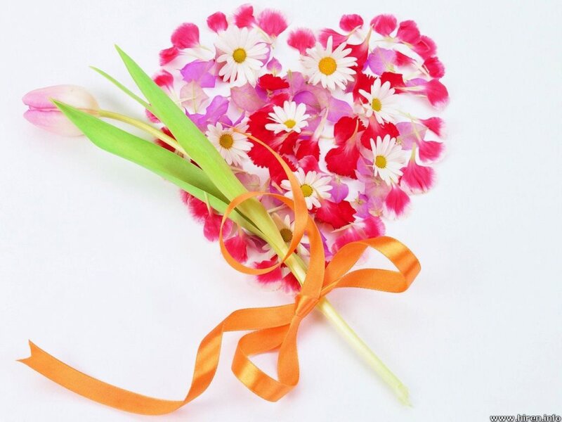 Heart-shaped Flower Bouquet — White
