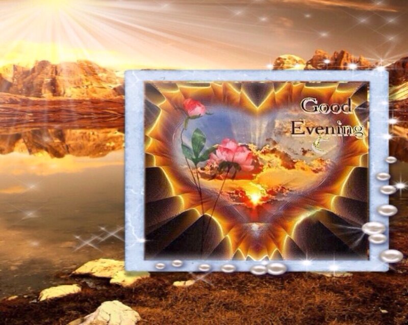 Heart-shaped Frame with Roses — Gold