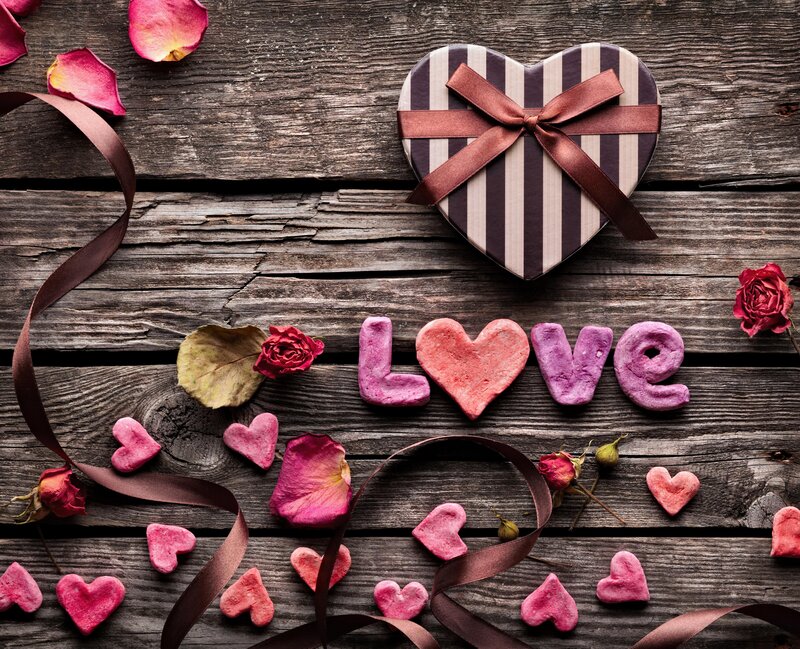 Heart-shaped Gift Box — Brown, Romantic, Photograph, Rose Petals, Ribbon, Dried Flowers
