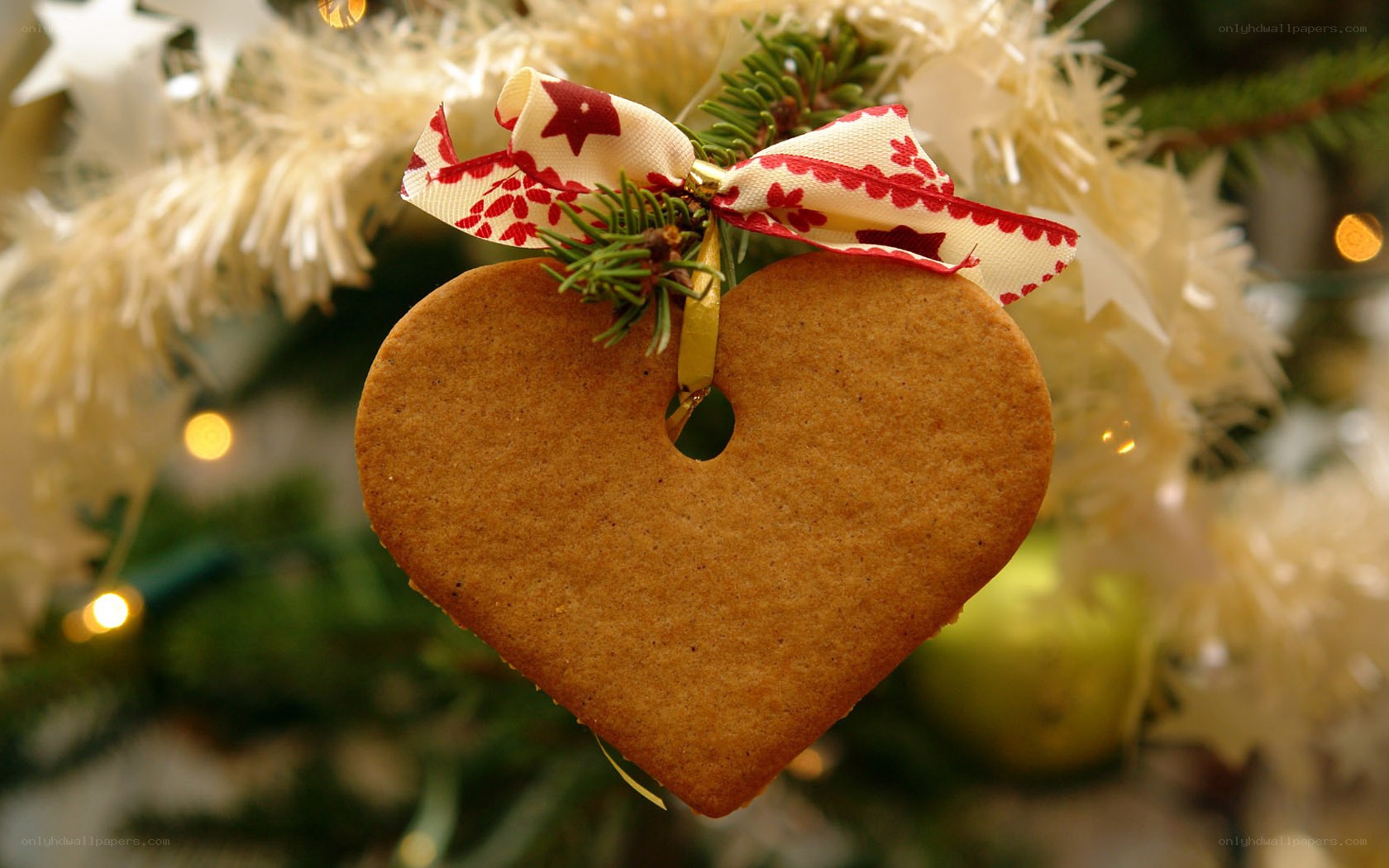 heart-shaped gingerbread ornament