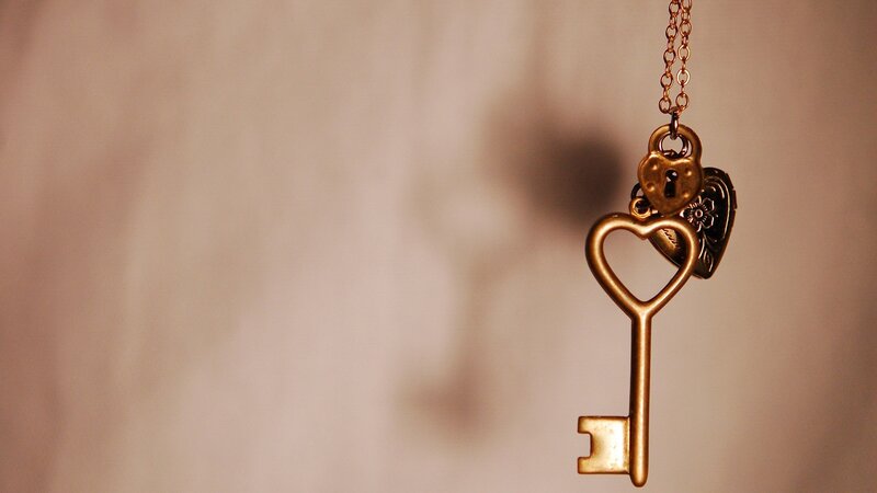 heart-shaped key necklace