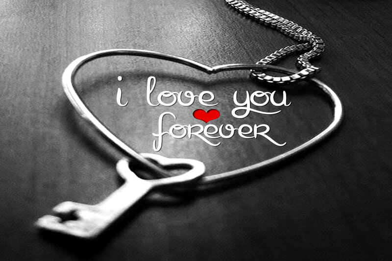 Heart-shaped Key Necklace — Black