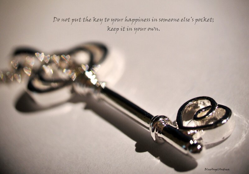 Heart-shaped Key — Silver