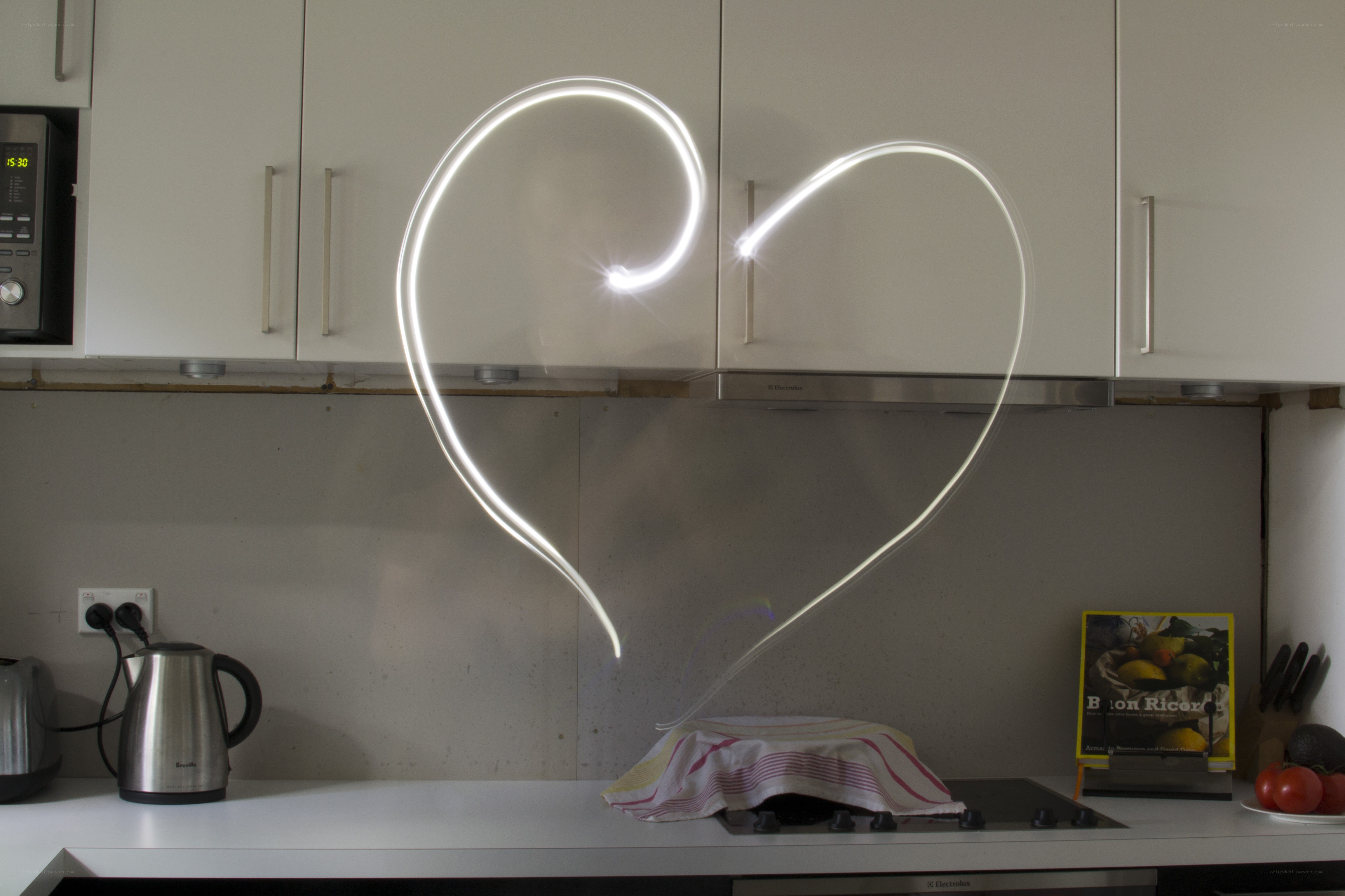 Heart-shaped light in kitchen