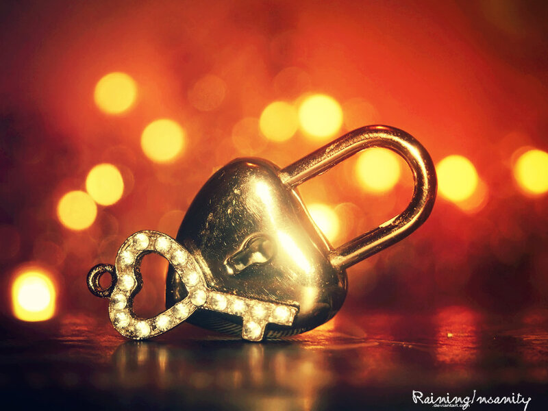 Heart-shaped Lock and Key — Red, Romantic
