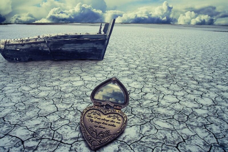 Heart-shaped Locket — Gray