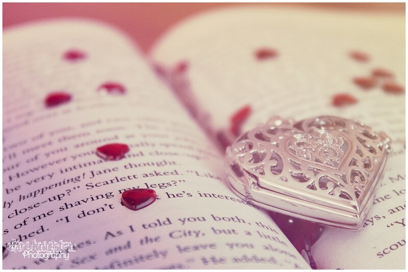 Heart-shaped Locket on Book — Pink