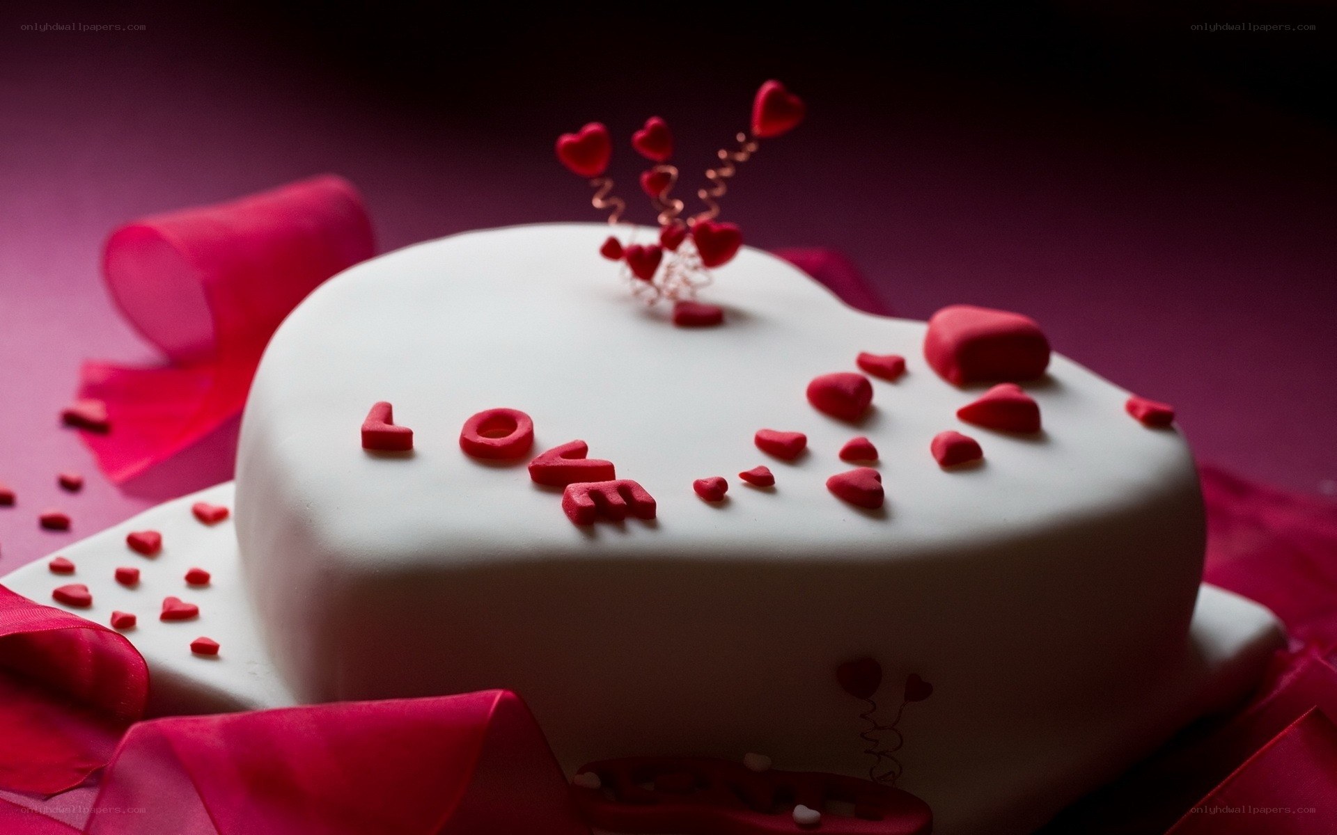 heart-shaped love cake