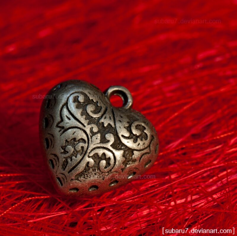 Heart-shaped Metal Charm