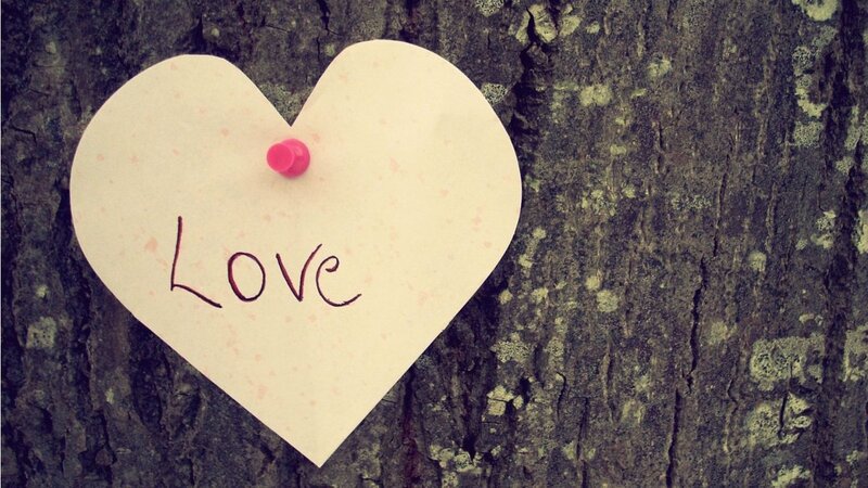 Heart-shaped Note on Tree — Brown