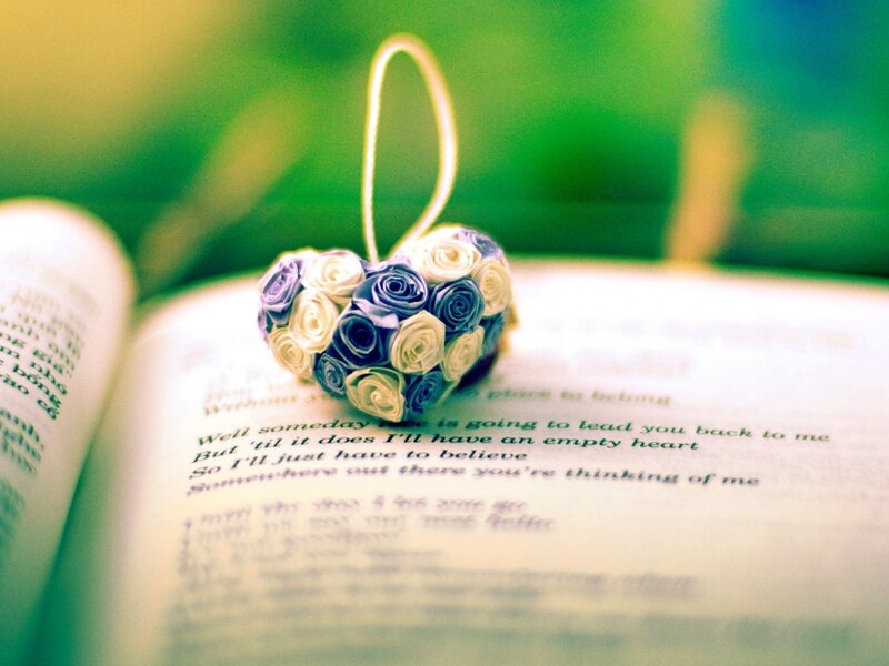 Heart-shaped Ornament — Green, Serene, Photograph