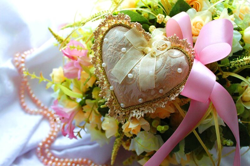 Heart-shaped Ornament — Pink
