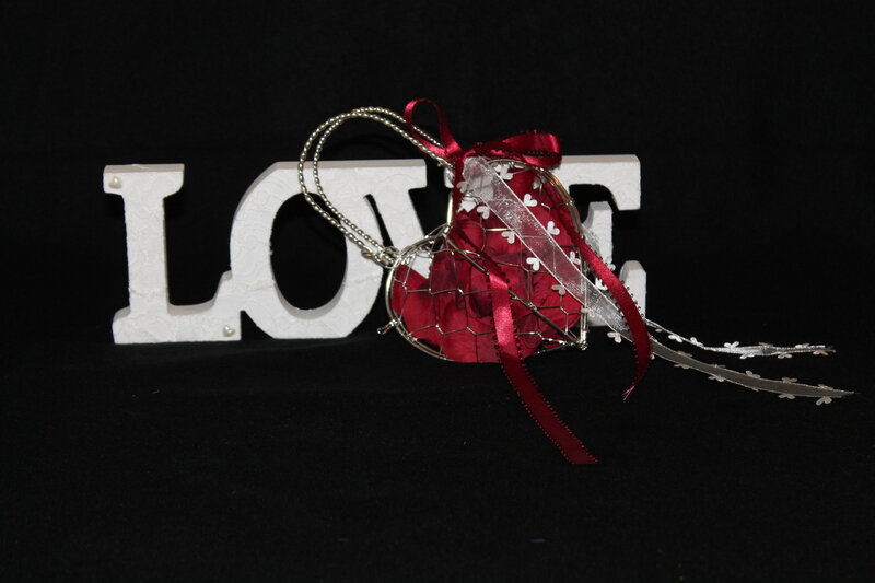 Heart-shaped Ornament — Red, Romantic