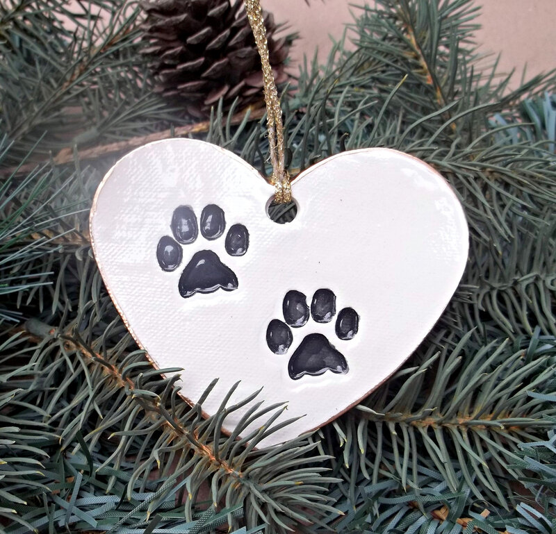 Heart-shaped Ornament — White