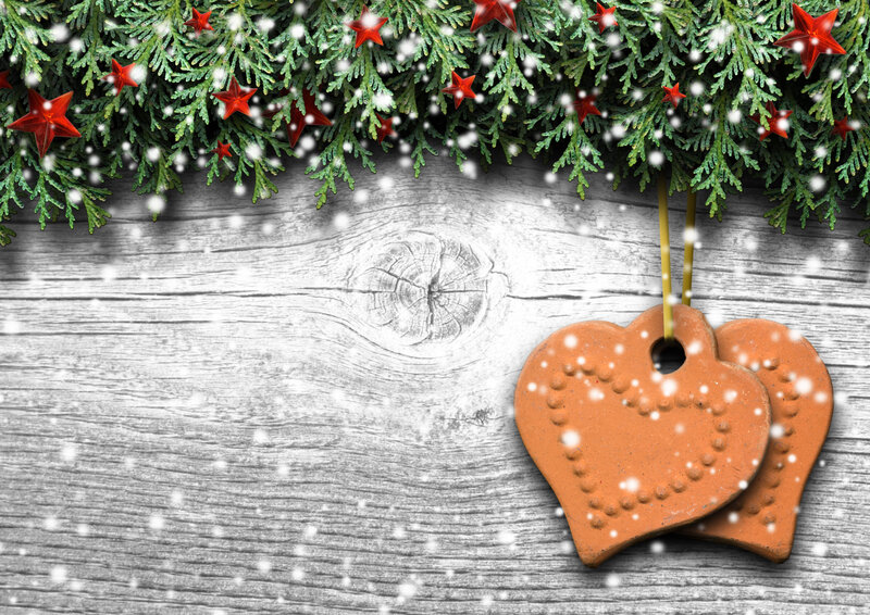 Heart-shaped Ornaments — Green, Festive