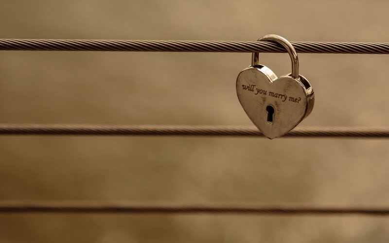 Heart-shaped Padlock — Brown
