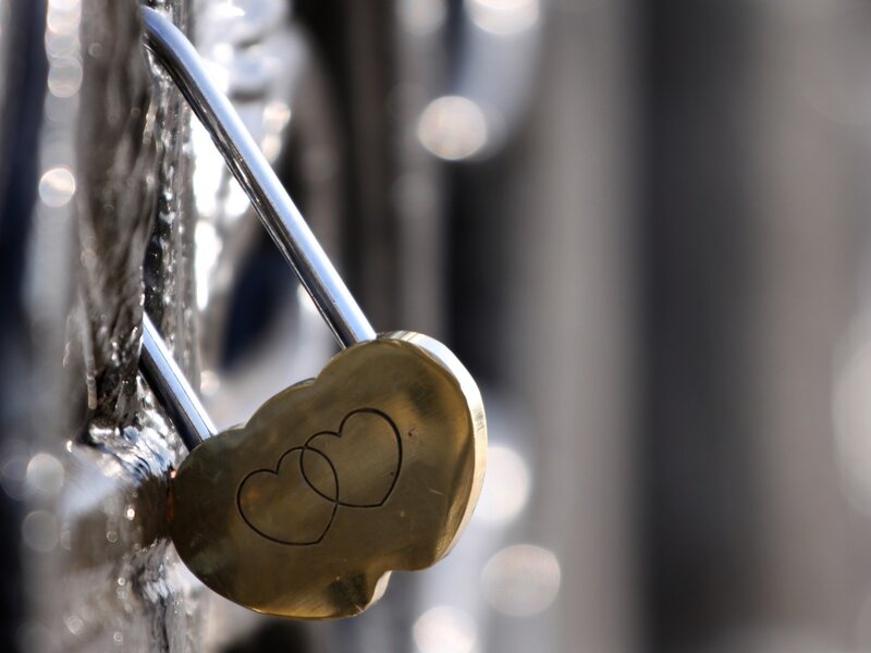 Heart-shaped Padlock — Gold, Romantic, Photograph