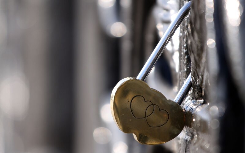 Heart-shaped Padlock — Gold, Romantic