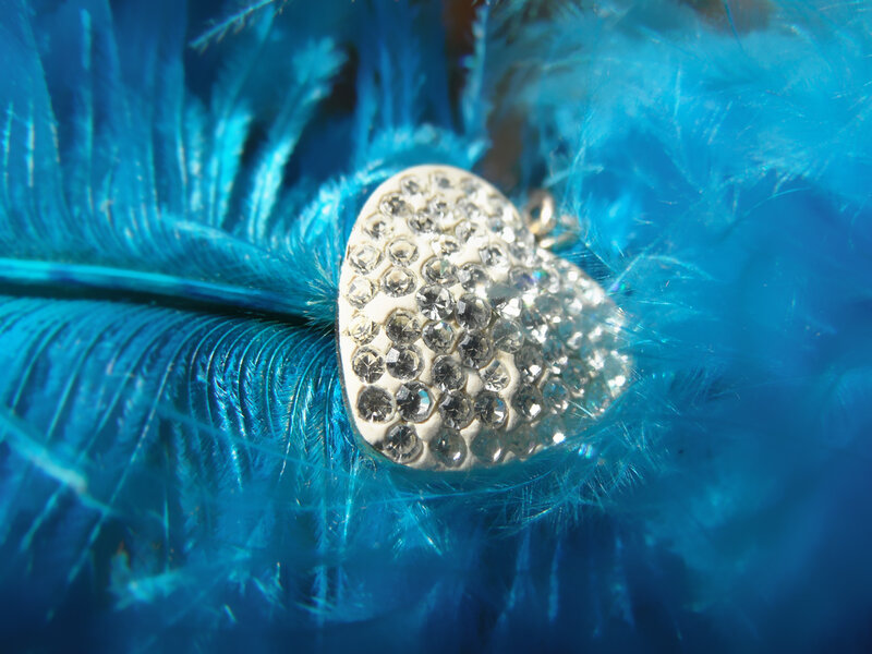 Heart-shaped Pendant — Blue, Calm