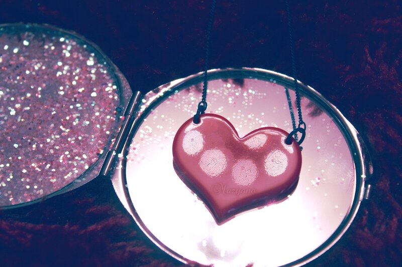 Heart-shaped Pendant — Pink