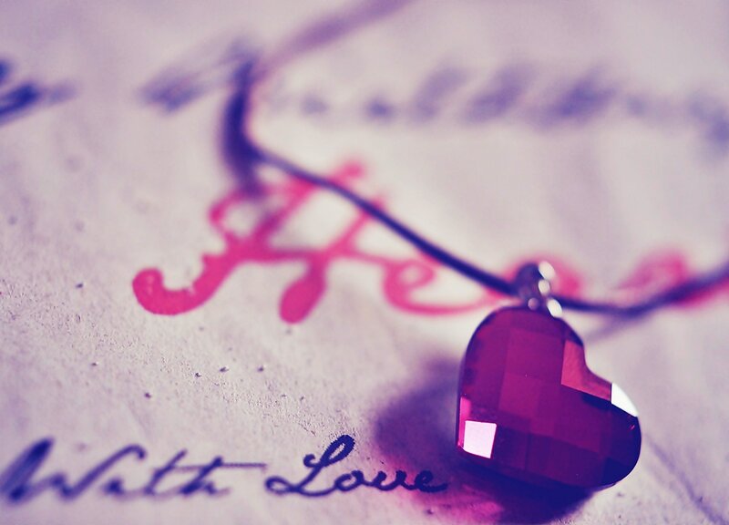 Heart-shaped Pendant — Purple, Romantic
