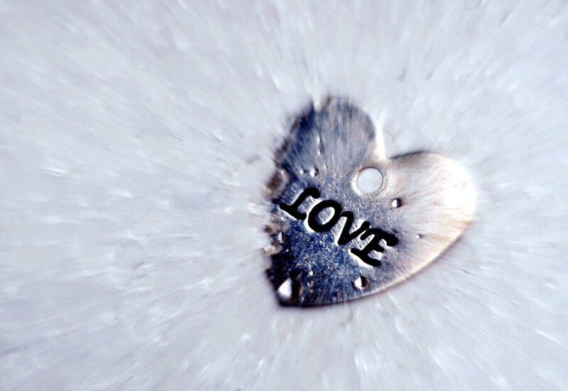 Heart-shaped Pendant — Silver, Calm